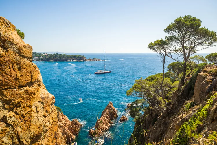 28. Passer une journée sur la Costa Brava