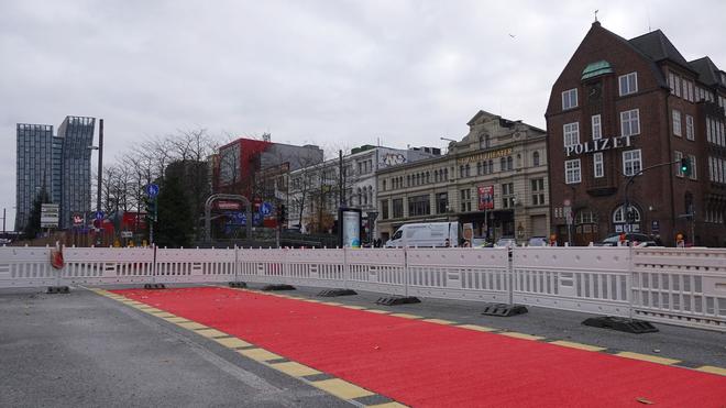 Kriminalität: Der mutmaßliche Täter wurde zu einem Amtsarzt gebracht.