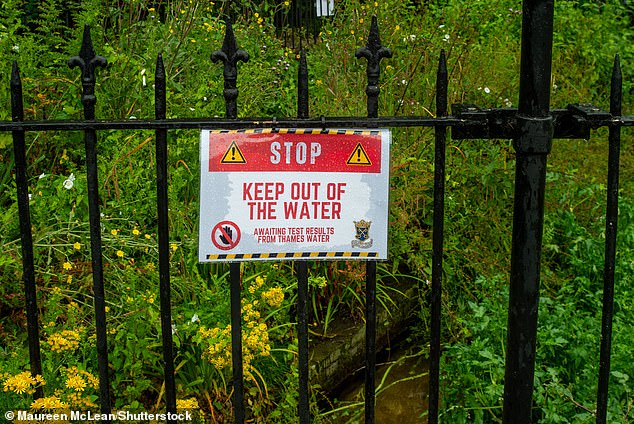 Alerte près de la rivière Misbourne