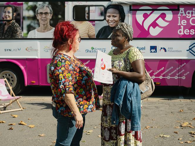 Pascale Ngah Noa a bénéficié des examens médicaux proposés par le Bus du cœur des femmes, à Béthune (Pas-de-Calais), le 19 septembre 2024.