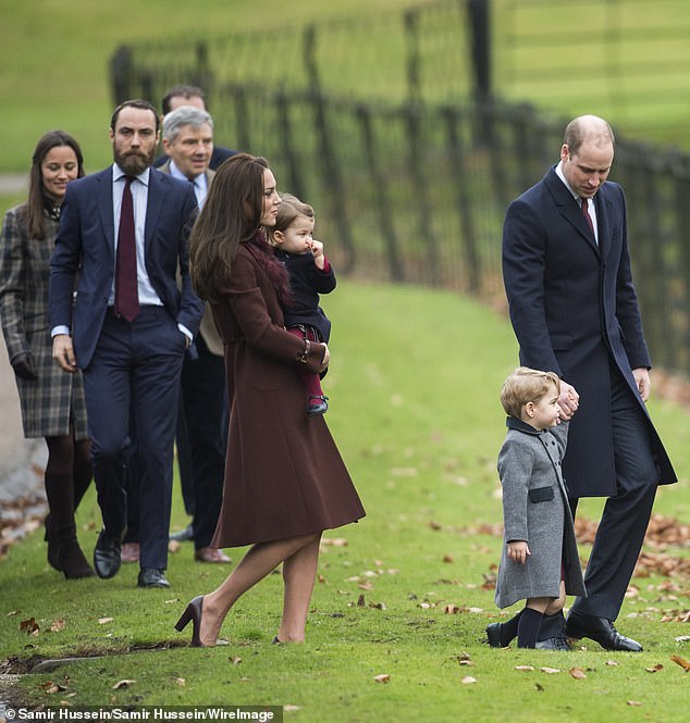 James Middleton a révélé que le prince William utilisait des excuses pour éviter les soirées jeux, car il trouvait la famille trop compétitive. Les Middleton avec William et Kate en 2016.