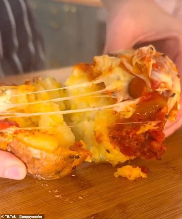 Pizza potato par Poppy O'Toole
