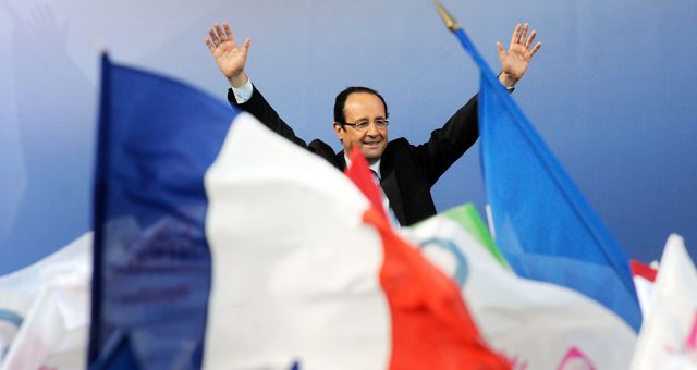 François Hollande lors d'un meeting de campagne à Bordeaux, le 19 avril 2012. ©AFP - JEAN-PIERRE MULLER
