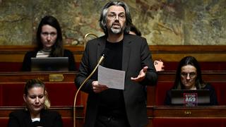 Aymeric Caron défend son amendement sur le budget 2025 relatif aux animaux de compagnie