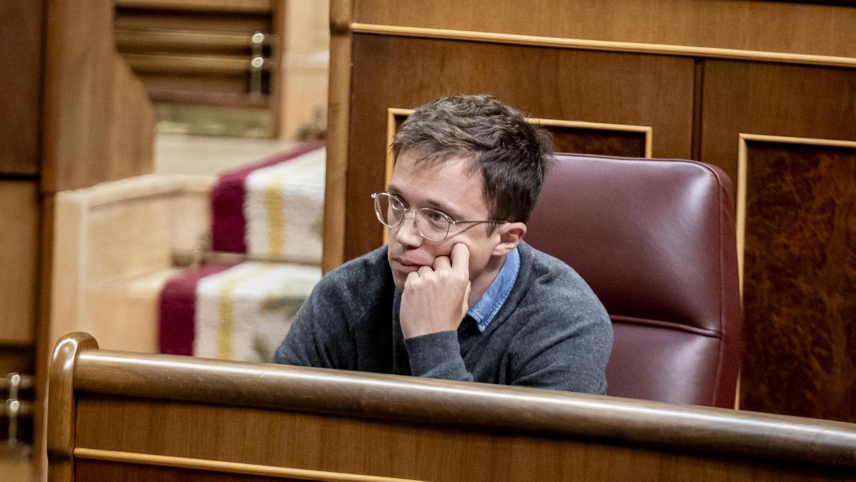 El diputado de Sumar Iñigo Errejón durant une session plénière.