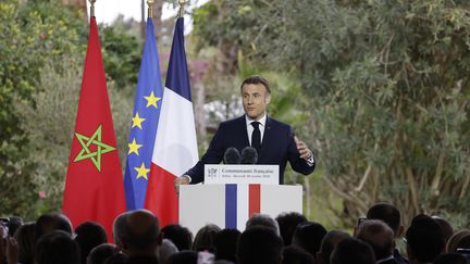 Emmanuel Macron lors d'un discours à Rabat (Maroc), le 30 octobre 2024. (LUDOVIC MARIN / AFP)