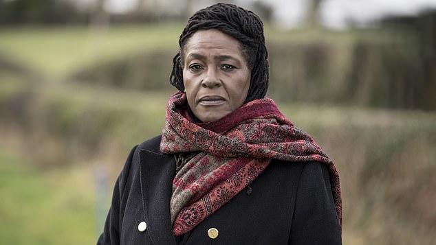 Sharon D. Clarke dans le rôle de DCI Ellis