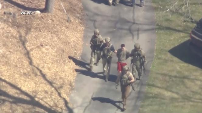 Jack Teixeira, lors de son arrestation, à Dighton (Massachusetts), le 13 avril 2023.