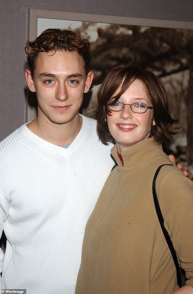 Kelly Reilly et JJ Feild