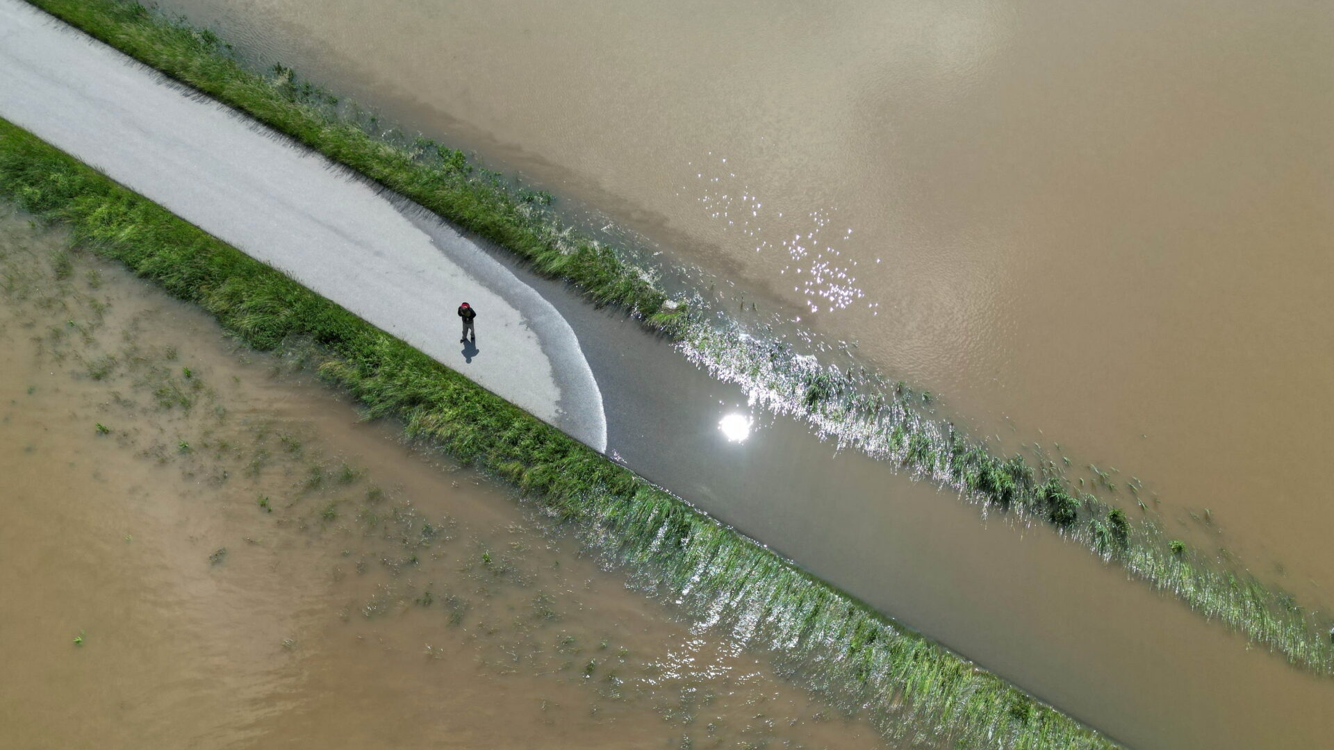 Une inondation dans la commune de Hohenkammer, Bayern.