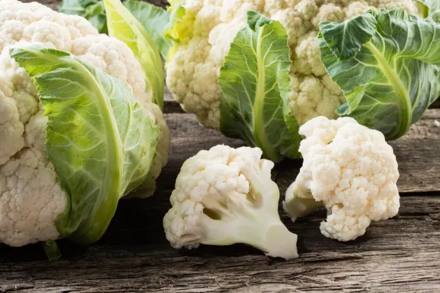 Coliflor la fruta de temporada