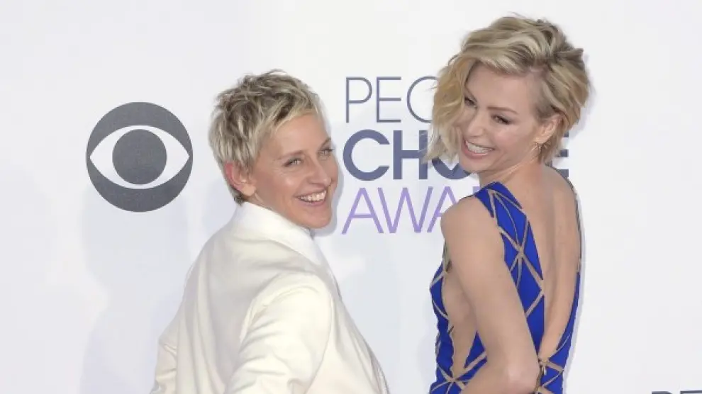 Ellen Degeneres et sa femme se déplacent en Angleterre.