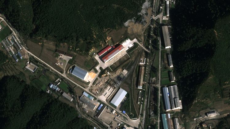 Image satellite de l'usine 11 Février en construction
