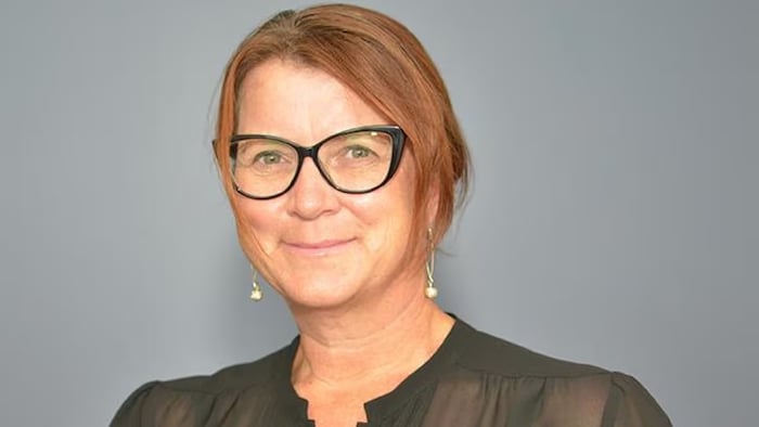 Portrait de Natalie Coulter, directrice de l'Institut de recherche sur la littératie numérique.