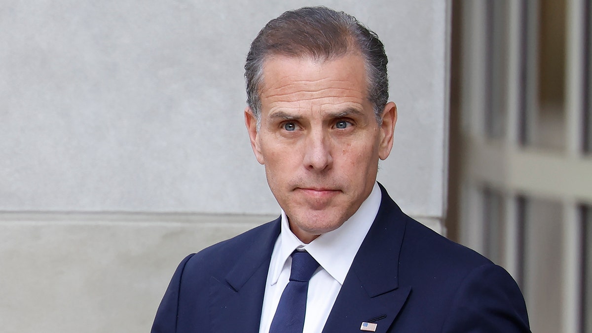 Hunter Biden quitte le bâtiment fédéral