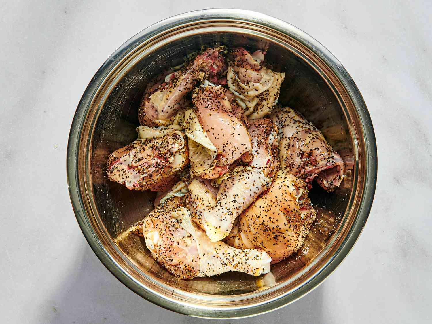 Poulet cru assaisonné