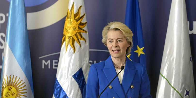 Ursula von der Leyen acte l’accord commercial entre l’Union européenne et l’Amérique du Sud.