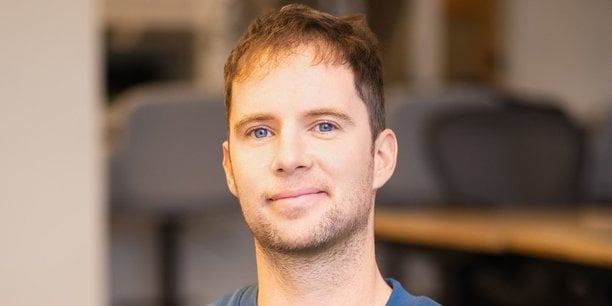 L'ingénieur français Alexis Conneau, à l'origine de la voix de ChatGPT, lève 40 millions d'euros pour développer une « intelligence émotionnelle générale ».
