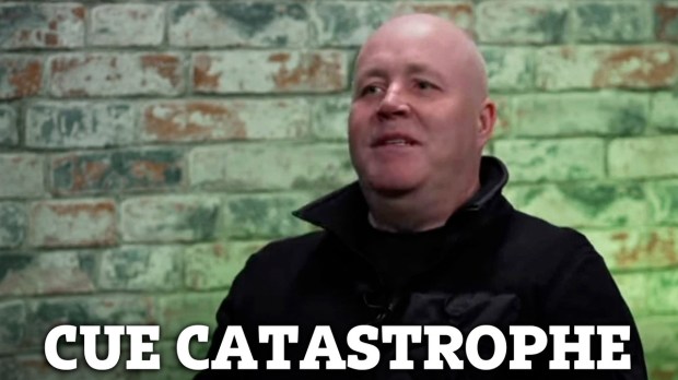 John Higgins lors d'une interview