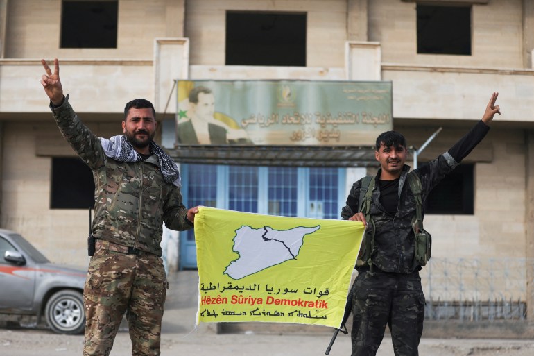 Membres des Forces démocratiques syriennes (SDF) à Deir Az Zor, Syrie.