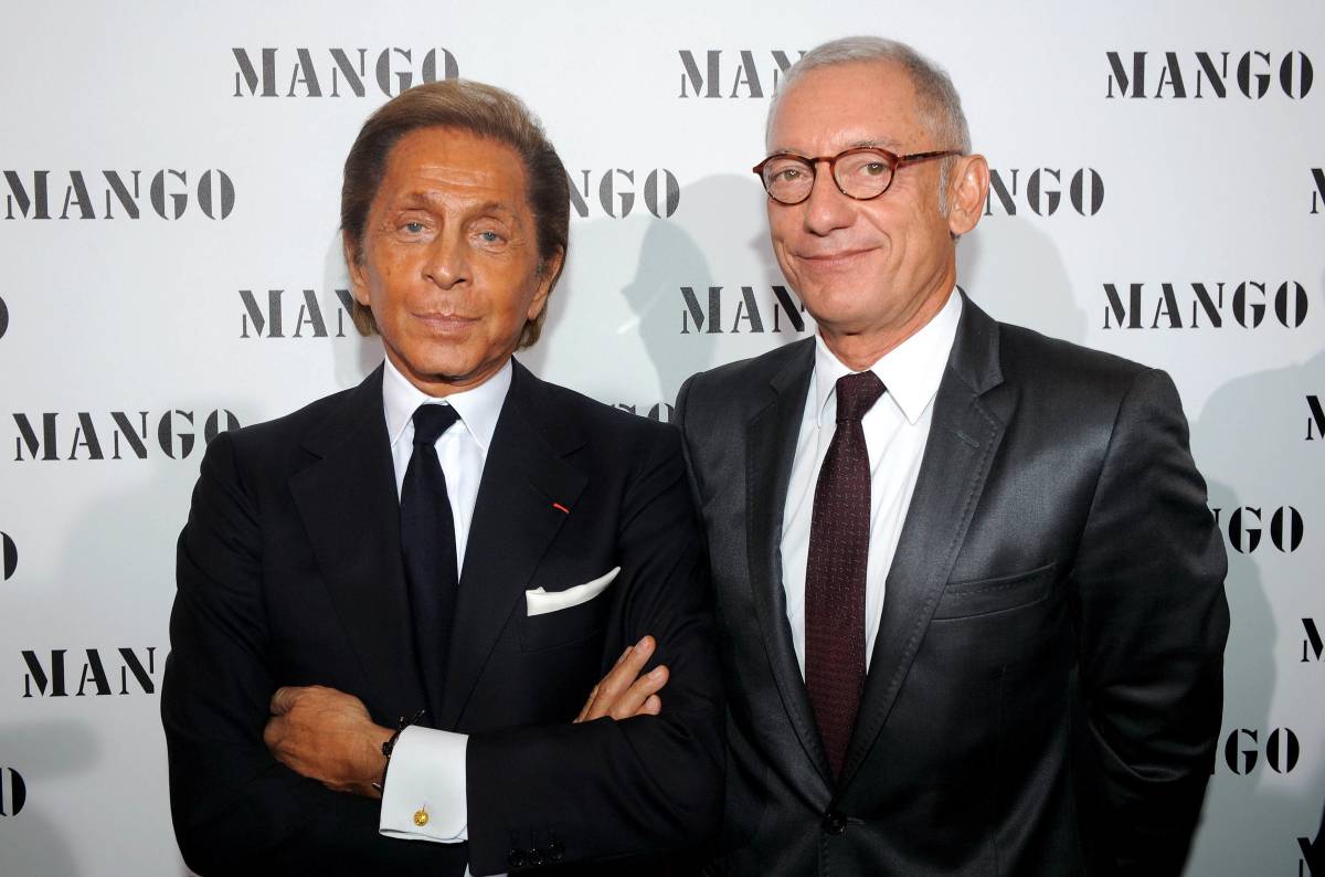 Isak Andic, fondateur de Mango, avec Valentino Garavani lors de l'inauguration d'un magasin