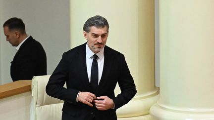 Mikheïl Kavelachvili au Parlement national à Tbilissi après son élection