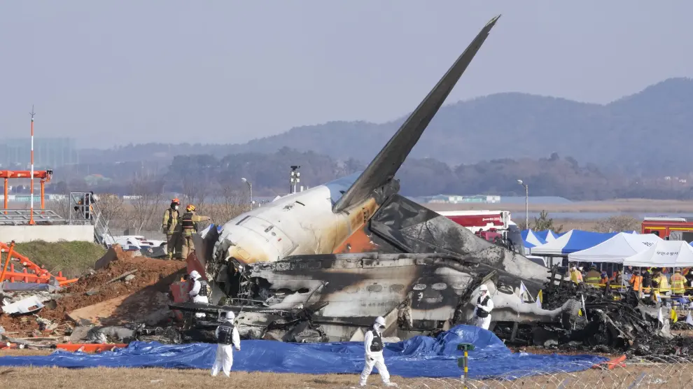 Restes de l'avion accidenté à Muan, Corée du Sud