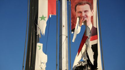Des questions se posent quant au sort de dizaines de milliers de prisonniers et disparus en Syrie, dont on n'a toujours pas retrouvé les corps. (Omar HAJ KADOUR / AFP)