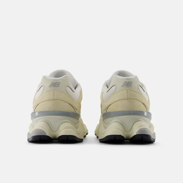New Balance 9060 en color jaune