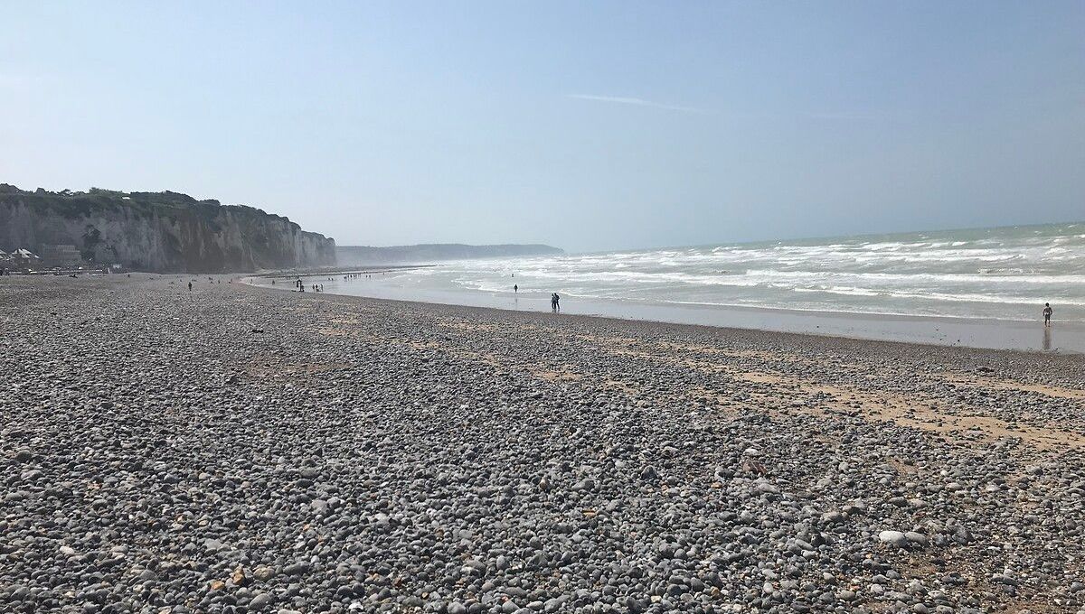 Les migrants ont été repérés avant de prendre la mer sur la plage du Puys à Dieppe.