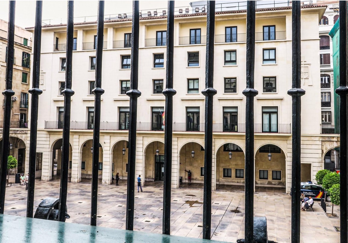 Fachada de la Audiencia Provincial de Alicante, sede del juicio