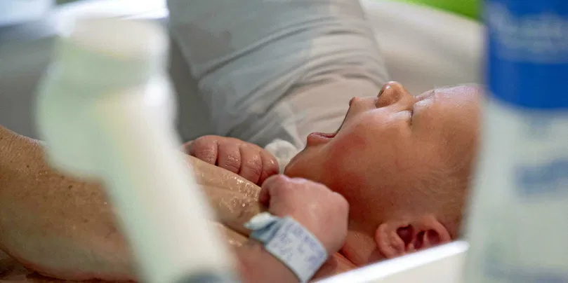 Le nombre de naissances en France est en recul de plus de 20 % depuis 2010.