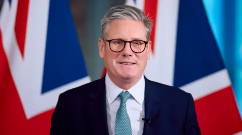 Sir Keir Starmer lors d'une conférence de presse à la Commission européenne, le 2 octobre 2024, à Bruxelles.
