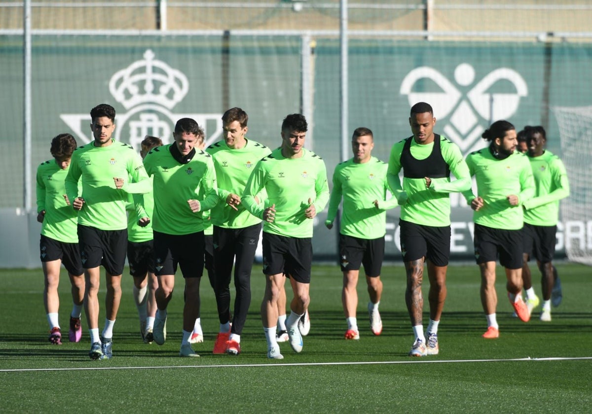 Les joueurs du Betis, pendant la séance d'entraînement à la ville sportive Luis del Sol