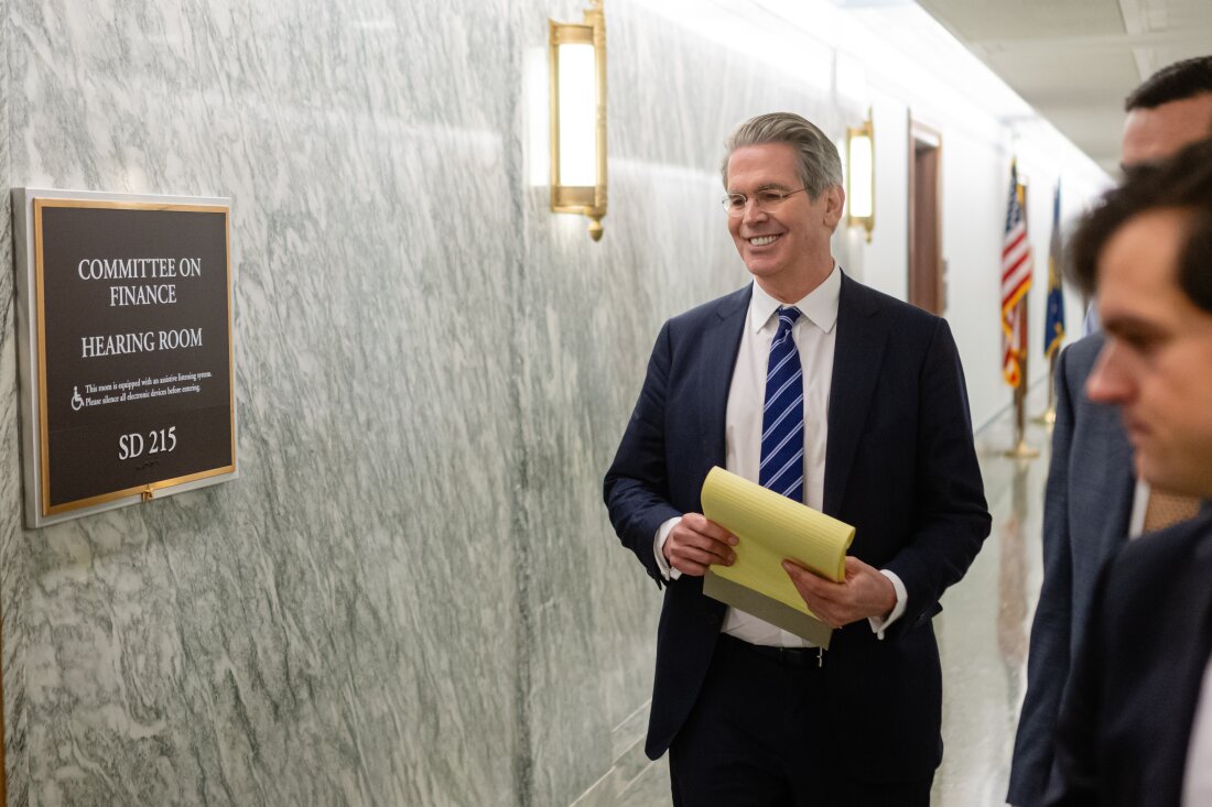 Scott Bessent, le secrétaire au Trésor, s'apprête à rencontrer des sénateurs à Capitol Hill.