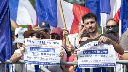 Manuel Valls est arrivé, samedi 22 février 2025, à Nouméa, pour un déplacement d'une semaine. (DELPHINE MAYEUR / AFP)