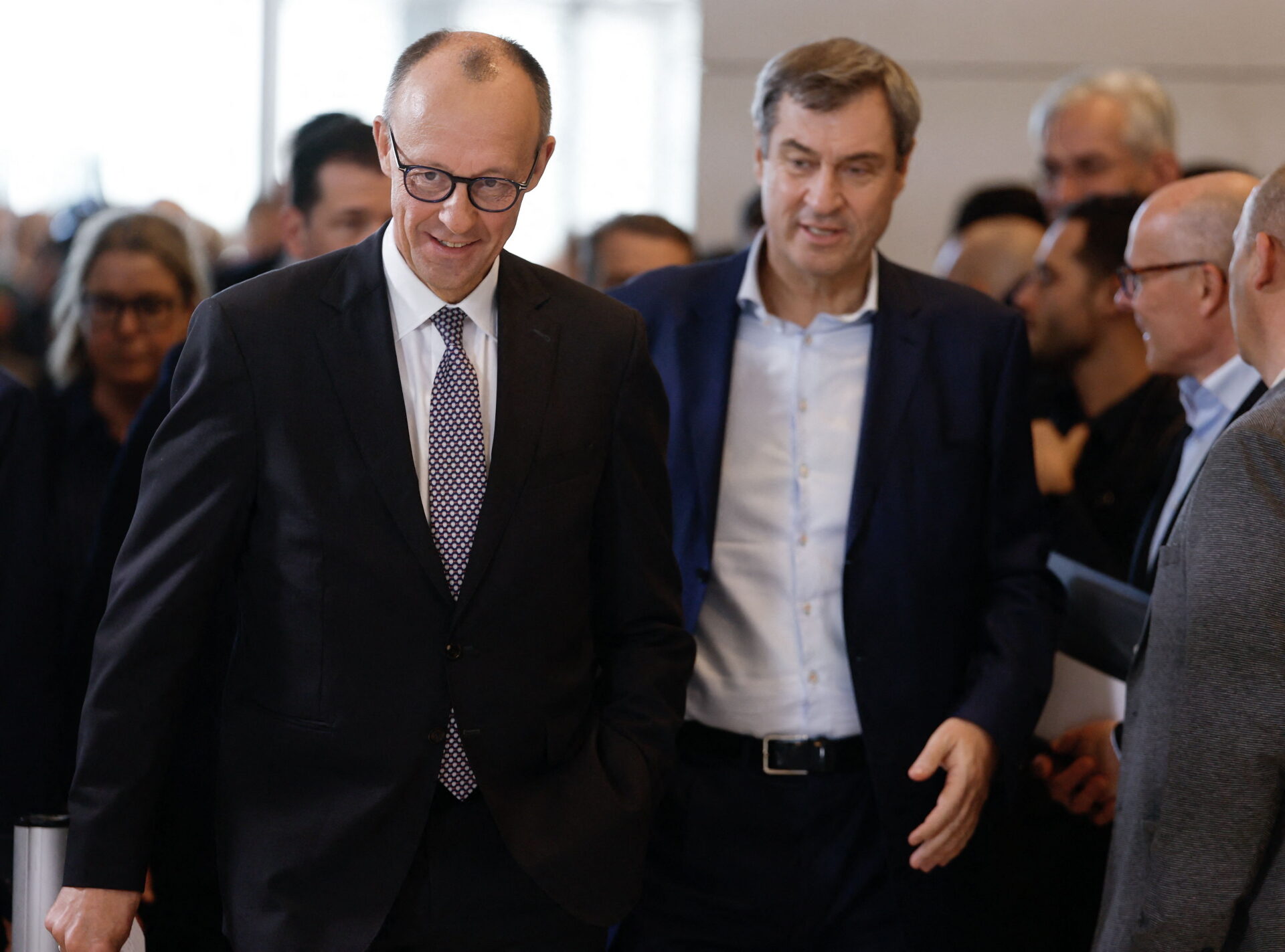 Friedrich Merz (li) et Markus Söder