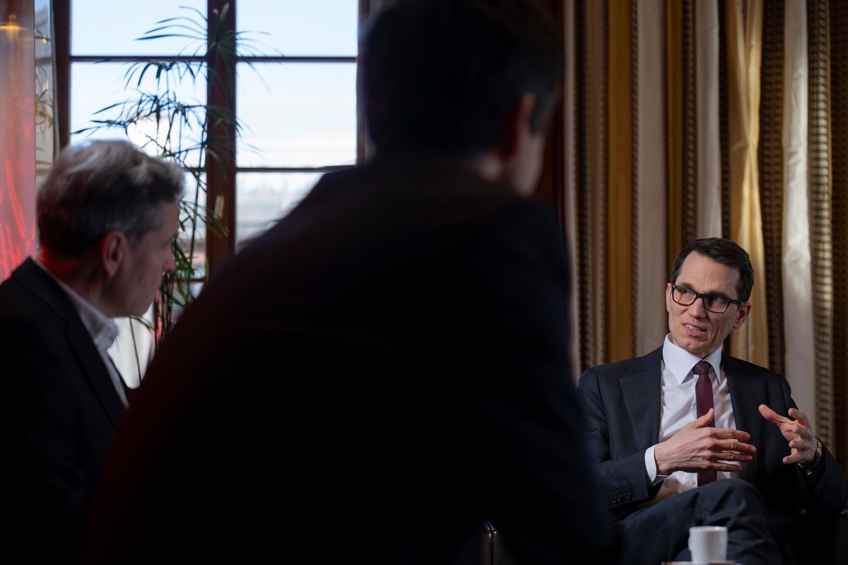 Martin Schlegel en discussion à la SNB