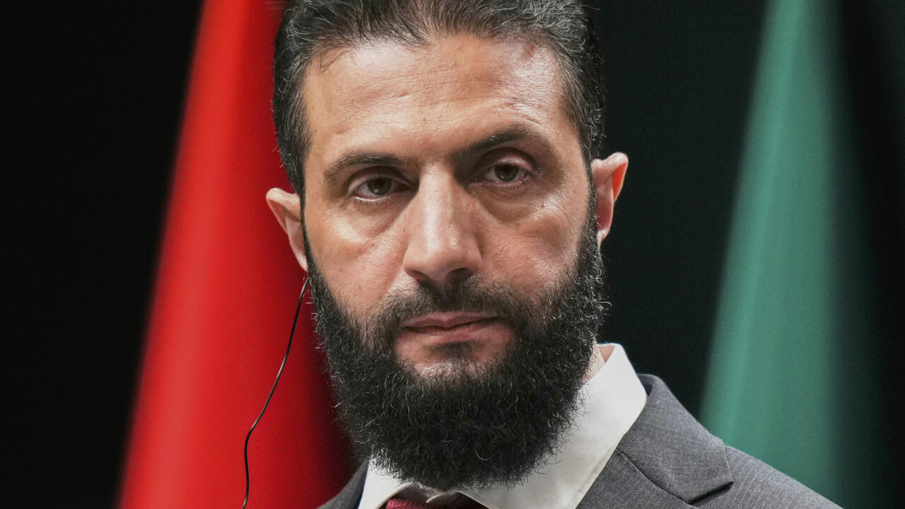 Ahmed al-Sharaa lors d'une conférence de presse conjointe avec le président turc Recep Tayyip Erdogan à Ankara, Turquie, le 4 février 2025.
