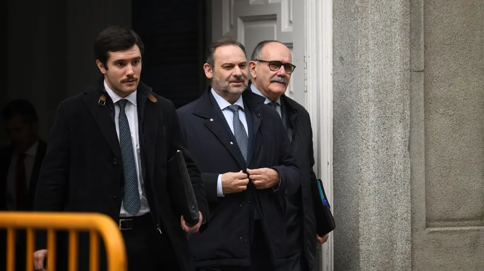 La UCO demande des informations bancaires sur Ábalos et son fils