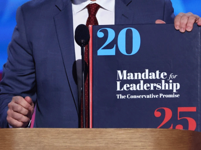 Comment Trump suit la feuille de route radicale du projet 2025 pour réduire le financement de la science