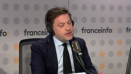 Benoît Payan, maire divers gauche de Marseille, invité de franceinfo soir, le 2 avril 2025. (FRANCEINFO / RADIO FRANCE)