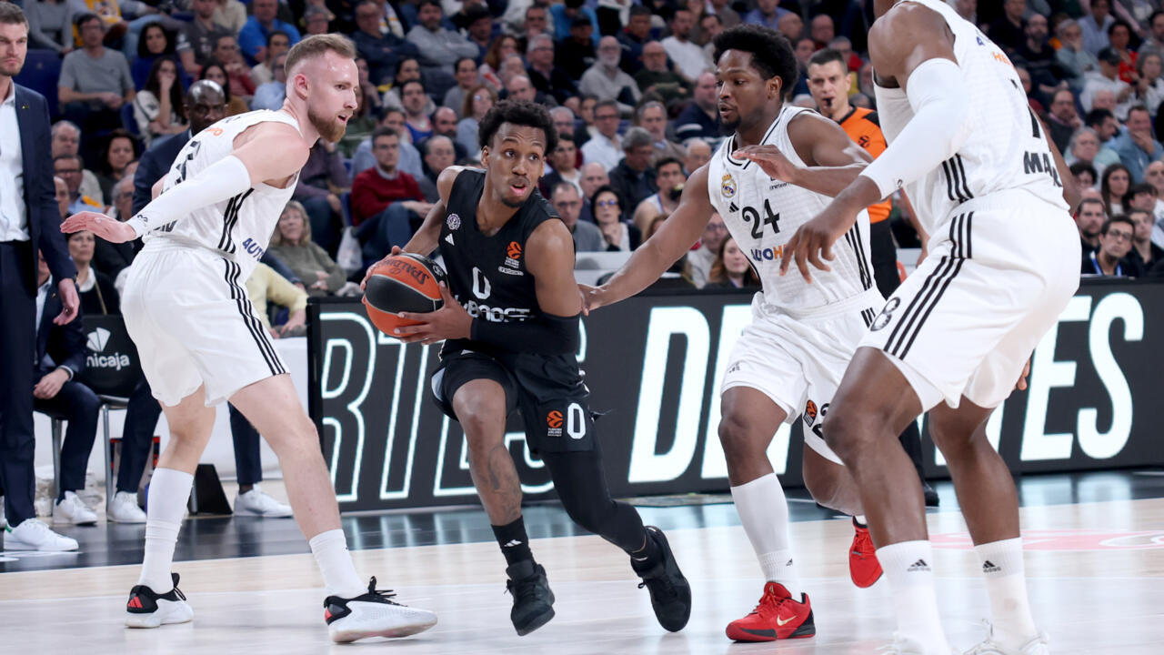 Le meneur de jeu du Paris Basketball TJ Shorts lors d'une rencontre d'Euroligue face au Real Madrid, à Madrid, le 3 avril 2025