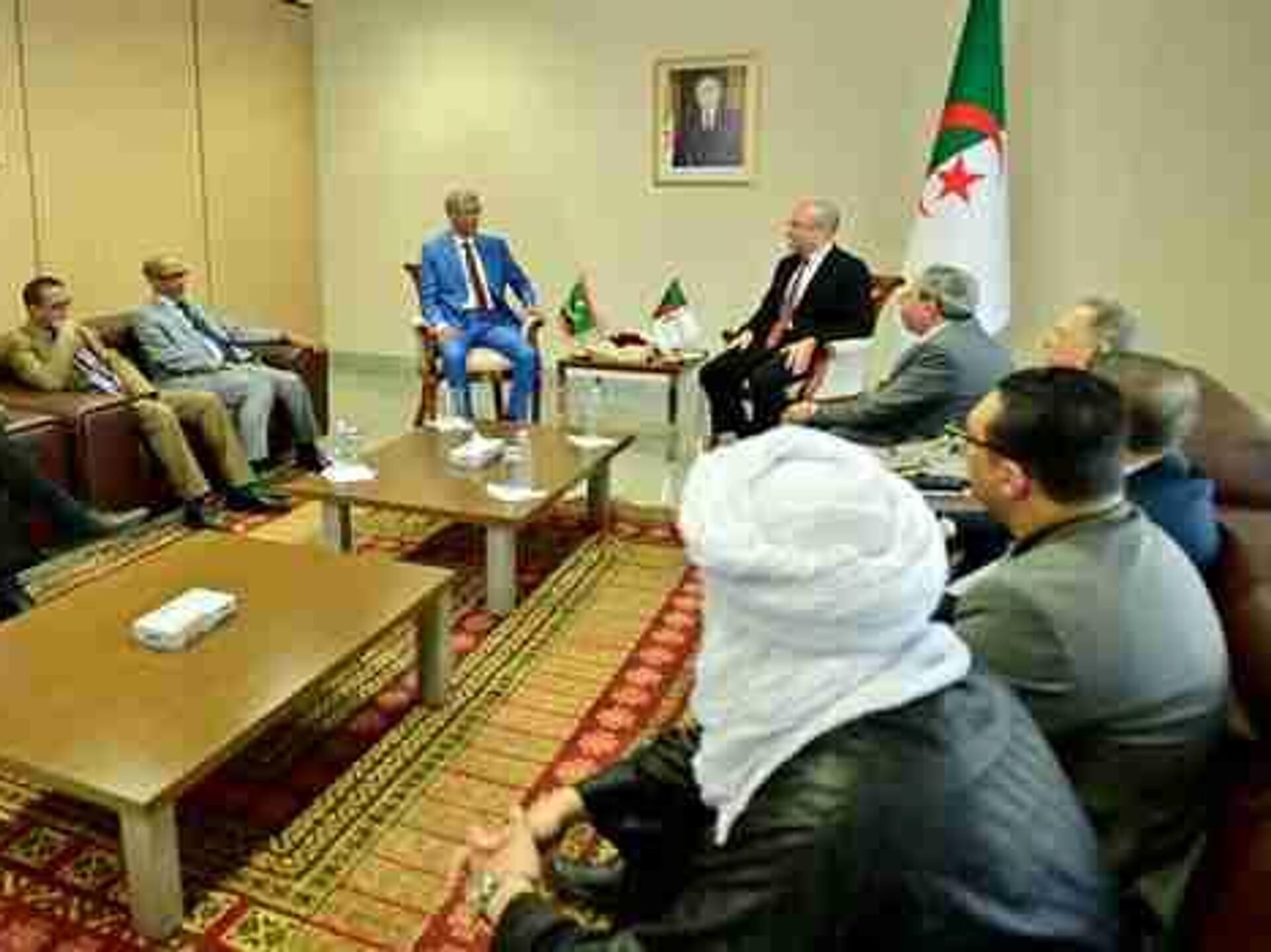 Rencontre entre les délégations