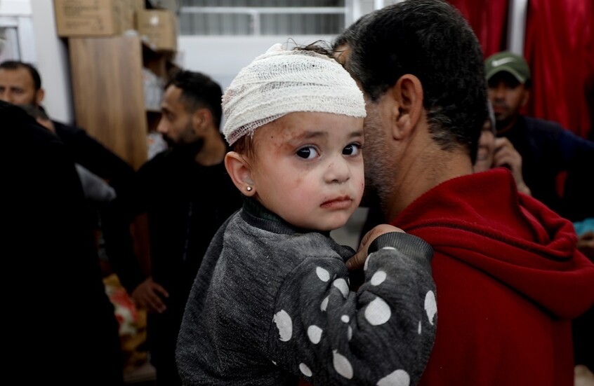 Crise humanitaire à Gaza avec famine et destruction