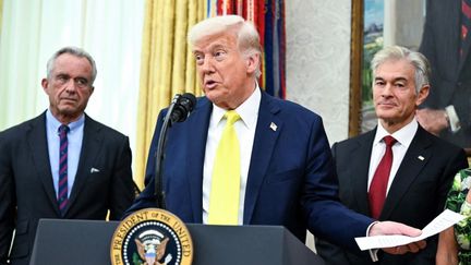 Donald Trump à la Maison Blanche, à Washington (Etats-Unis), le 18 avril 2025. (MANDEL NGAN / AFP)