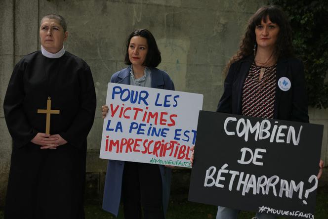 Manifestation devant une institution privée de Neuilly-sur-Seine le 18 avril 2025