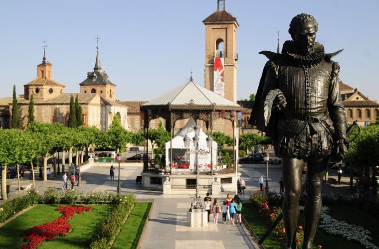 Monument à Miguel de Cervantes à Alcalá de Henares