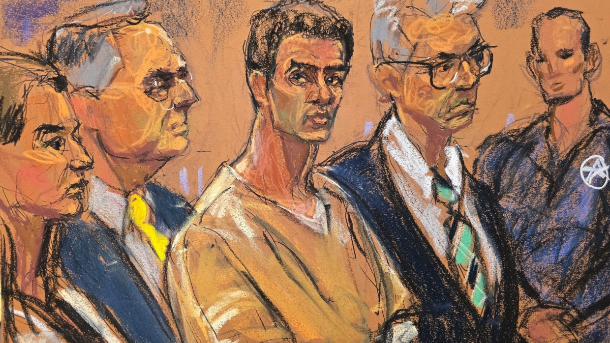 Luigi Mangione lors de sa comparution au tribunal fédéral de New York le 25 avril, illustration de Jane Rosenberg.