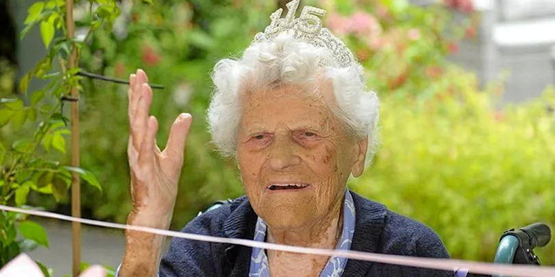 Ethel May Caterham, la nouvelle doyenne de l'humanité.